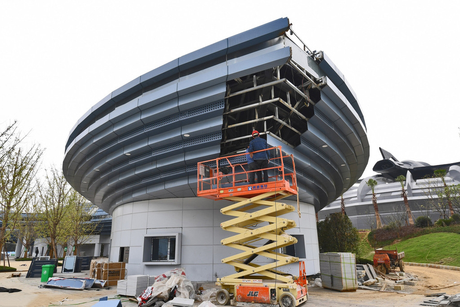 10米剪叉式高空作業(yè)平臺 10米剪叉式高空作業(yè)平臺